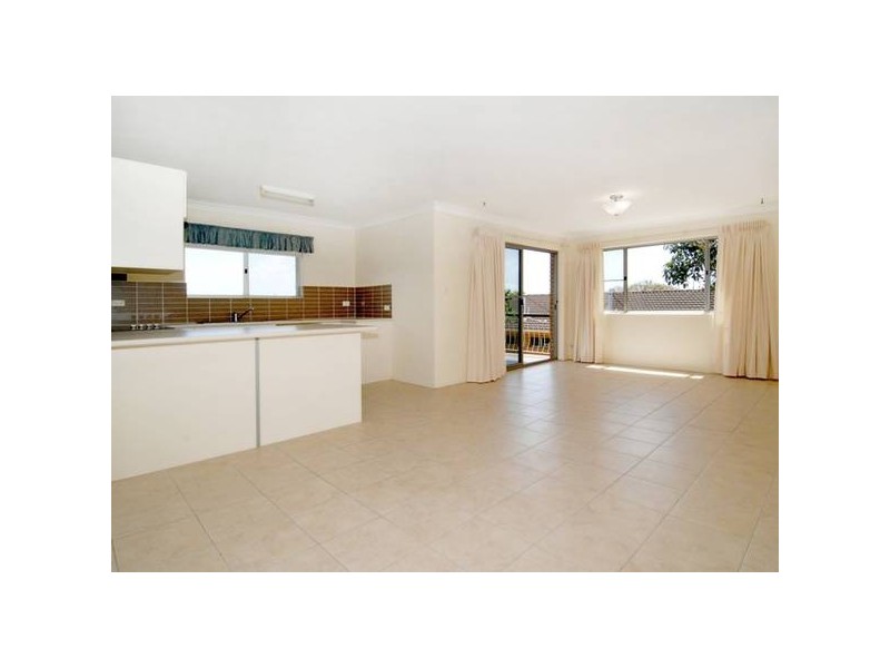 6/18 Raby Road, Coorparoo QLD 4151