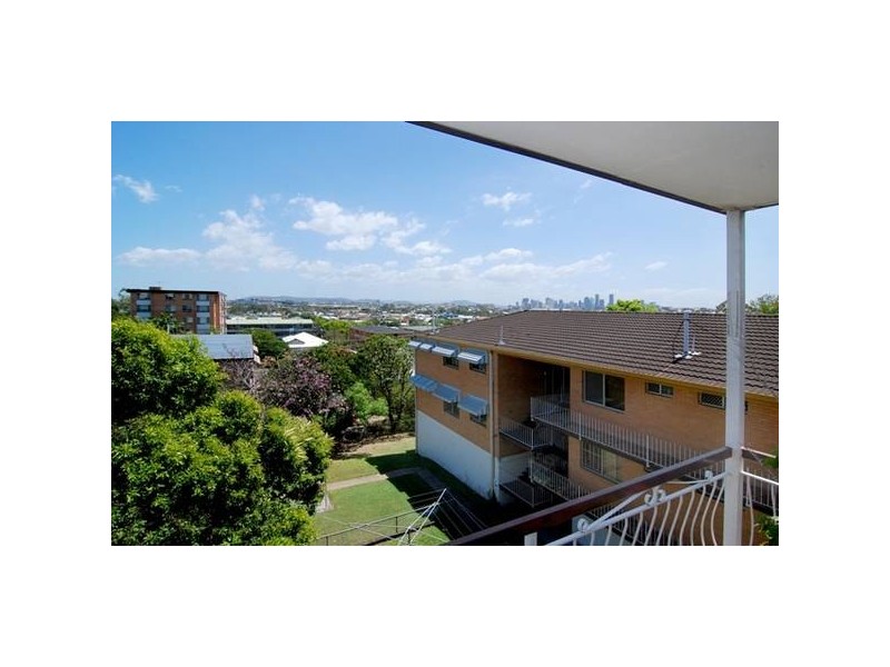 6/18 Raby Road, Coorparoo QLD 4151