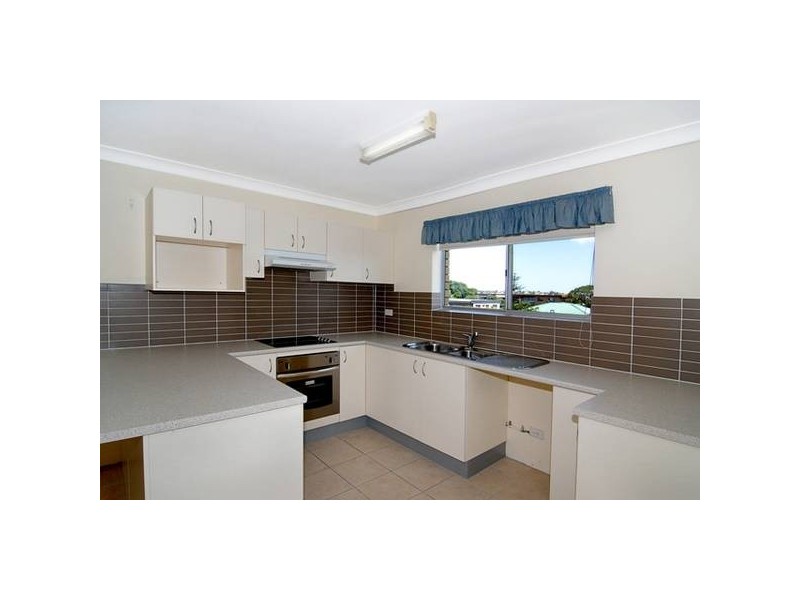 6/18 Raby Road, Coorparoo QLD 4151