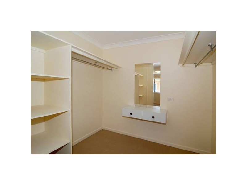 6/18 Raby Road, Coorparoo QLD 4151