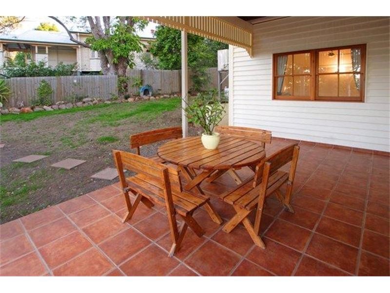 Coorparoo QLD 4151