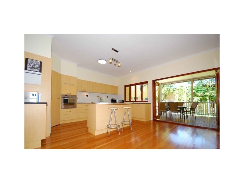 20 Dalston Street, Newmarket QLD 4051