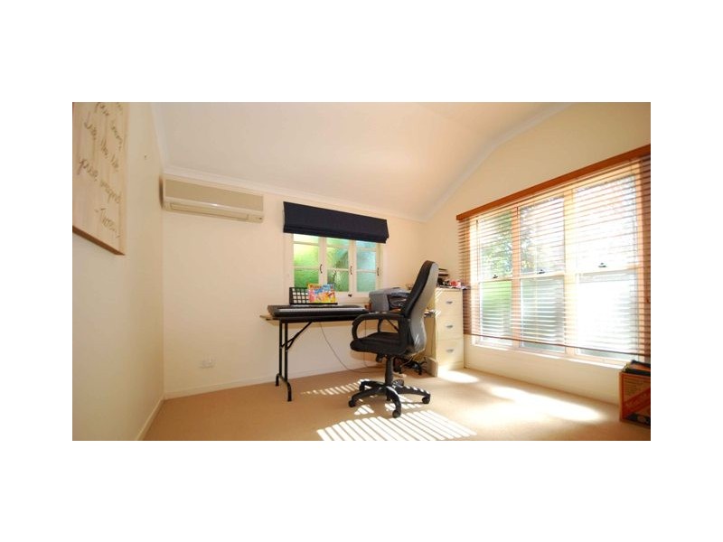 20 Dalston Street, Newmarket QLD 4051