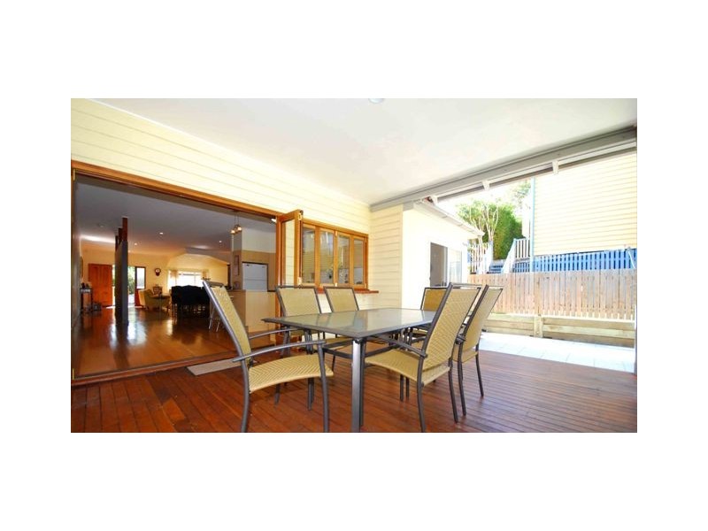 20 Dalston Street, Newmarket QLD 4051