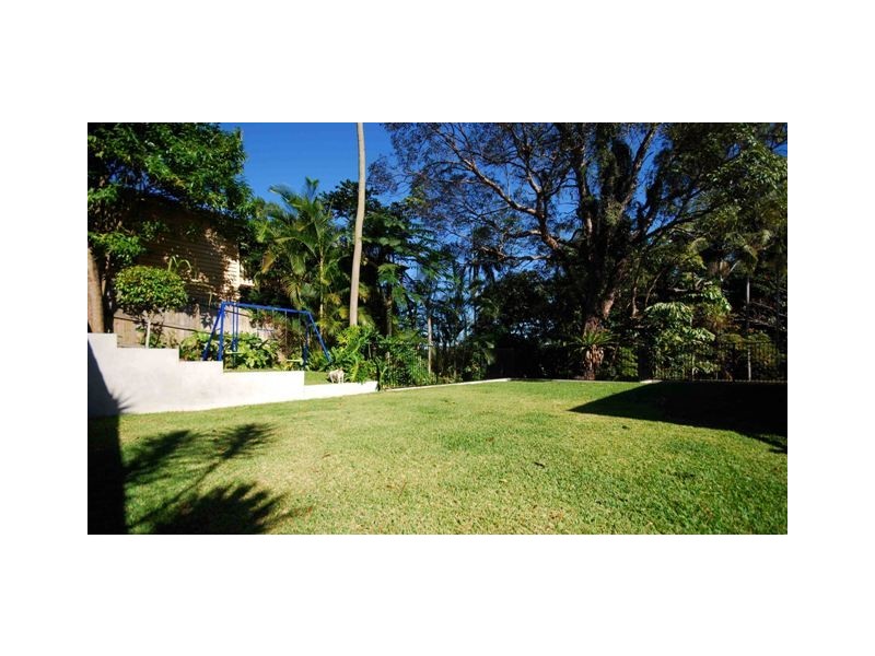 20 Dalston Street, Newmarket QLD 4051