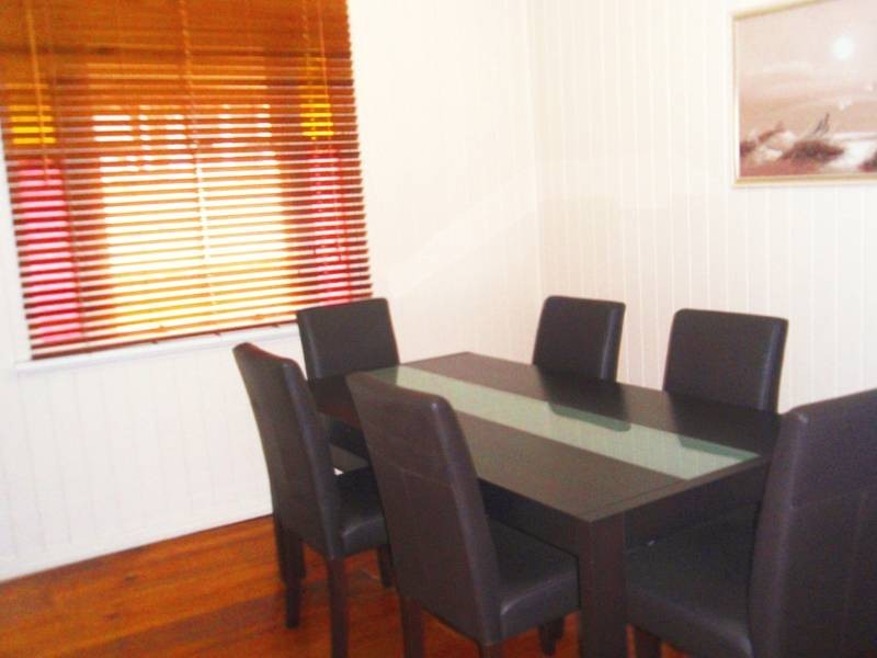 345 Oxley Road, Sherwood QLD 4075