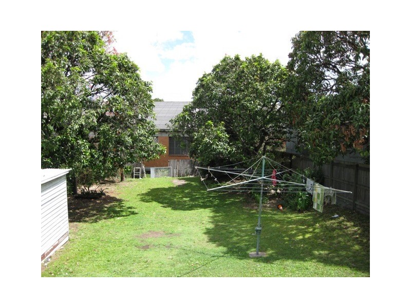 12 Wilton Street, Woolloongabba QLD 4102