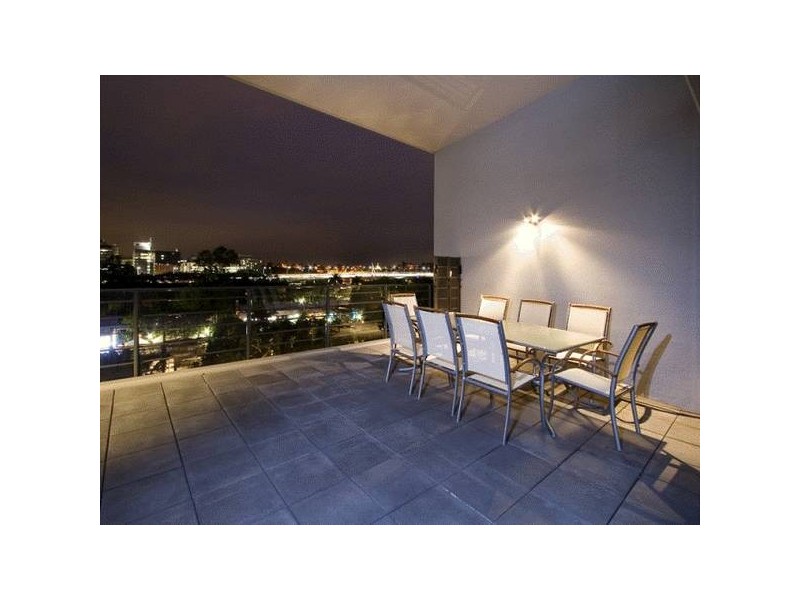 2406/182 Grey Street, South Brisbane QLD 4101