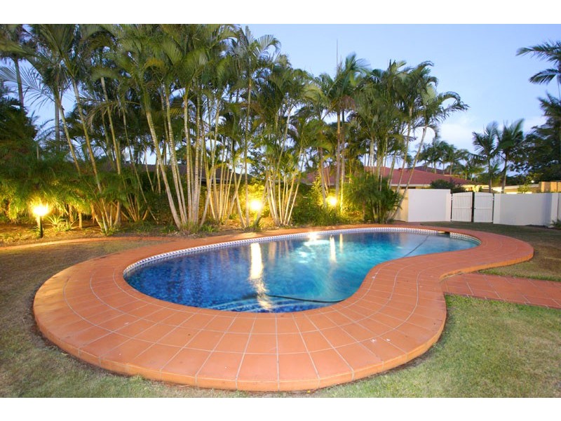 19 Angophora Street, Robertson QLD 4109