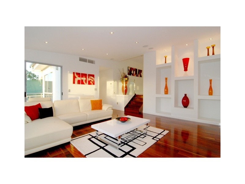 83 Hampstead Road, Highgate Hill QLD 4101