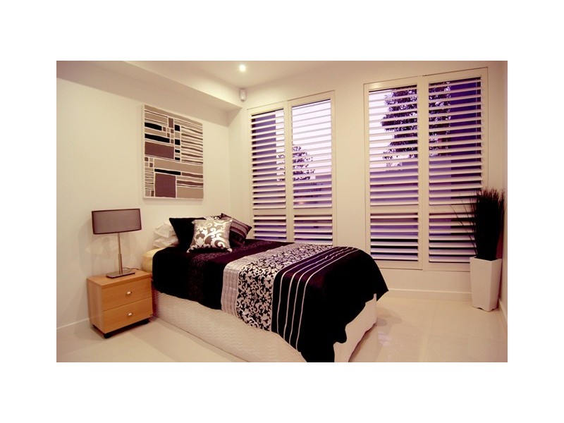 83 Hampstead Road, Highgate Hill QLD 4101