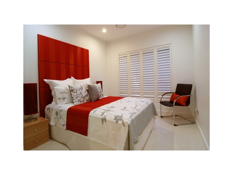 83 Hampstead Road, Highgate Hill QLD 4101