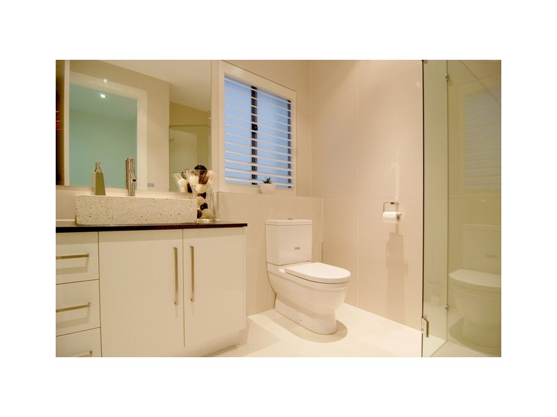 83 Hampstead Road, Highgate Hill QLD 4101