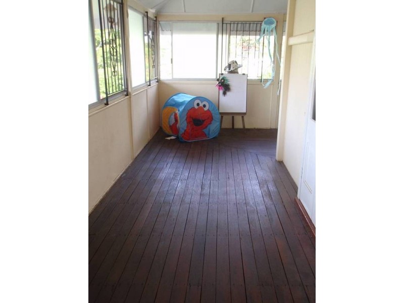 17 Palmerston Street, Annerley QLD 4103