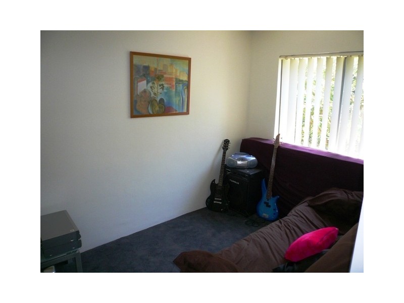 2/17 Hunter Street, Greenslopes QLD 4120