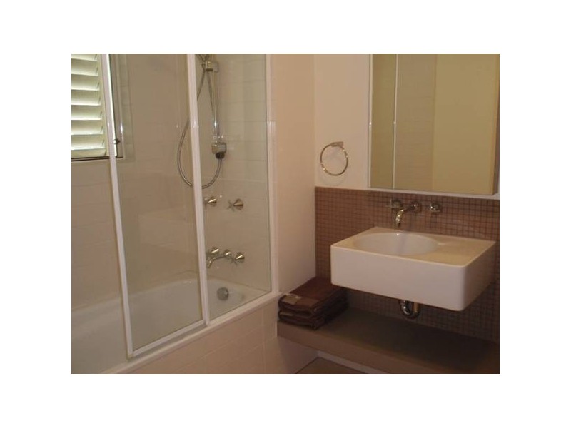 2/5 Duncan Street, West End QLD 4101