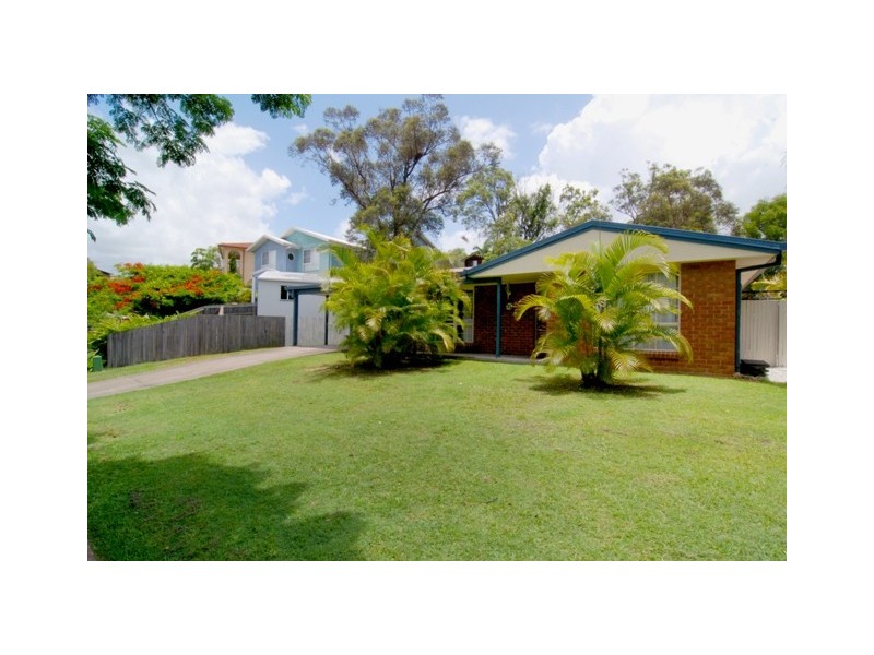 15 Balmerino Drive, Carina QLD 4152