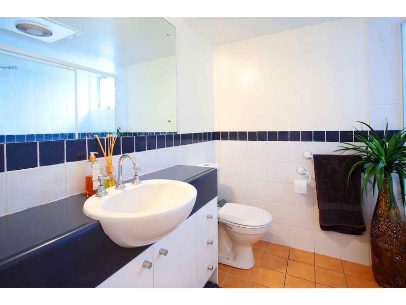 8/18 Dornoch Terrace, Highgate Hill QLD 4101