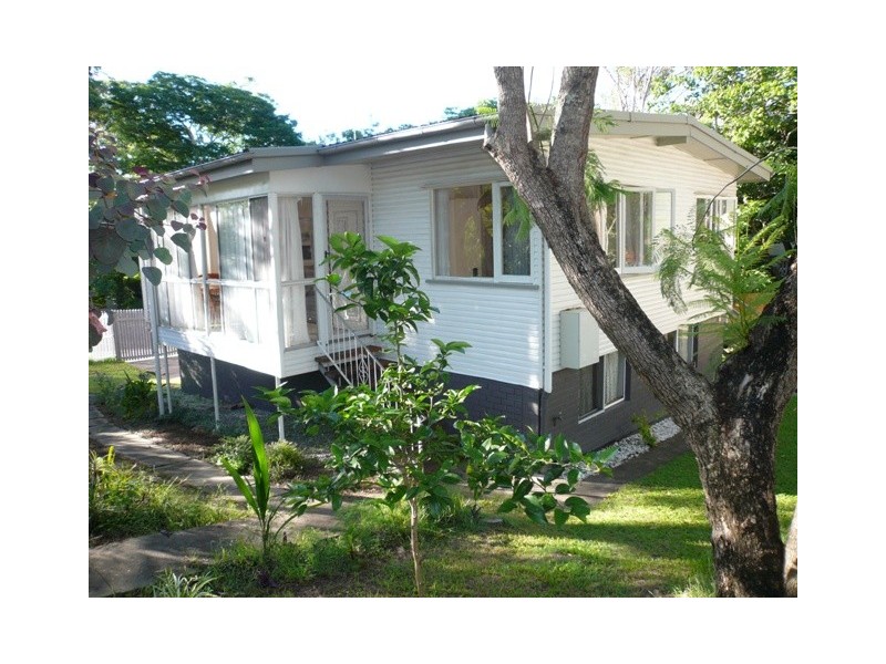 21 Princeton Street, Kenmore QLD 4069