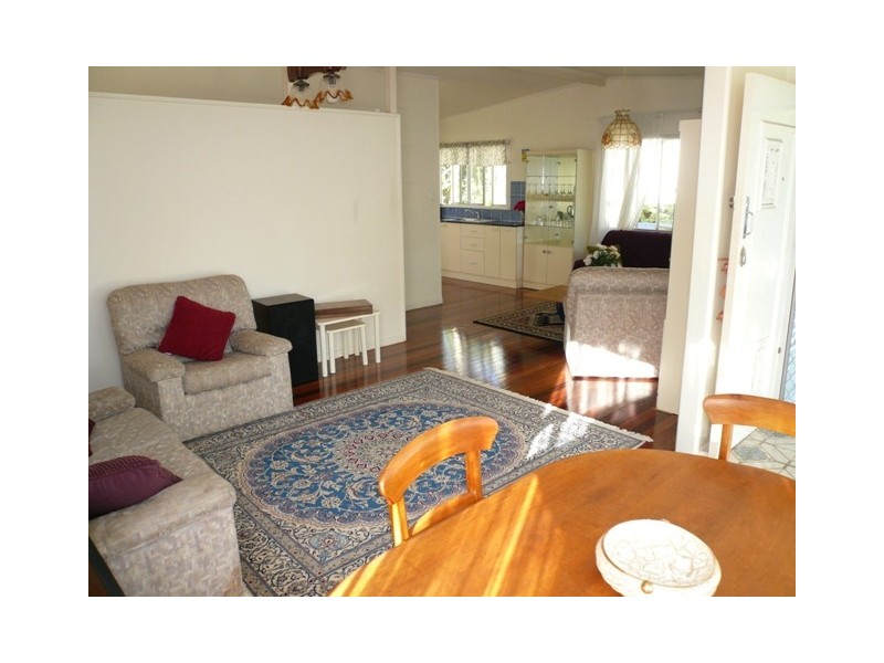 21 Princeton Street, Kenmore QLD 4069