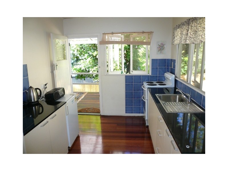 21 Princeton Street, Kenmore QLD 4069