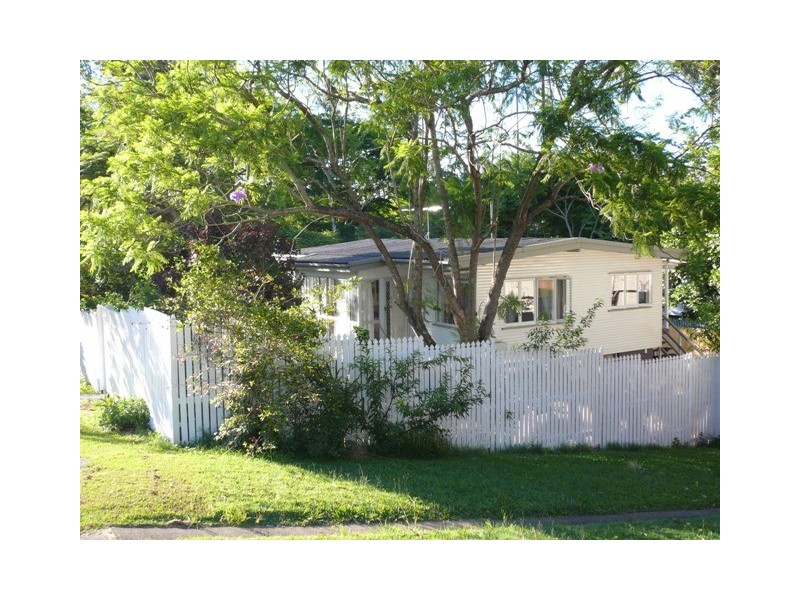 21 Princeton Street, Kenmore QLD 4069