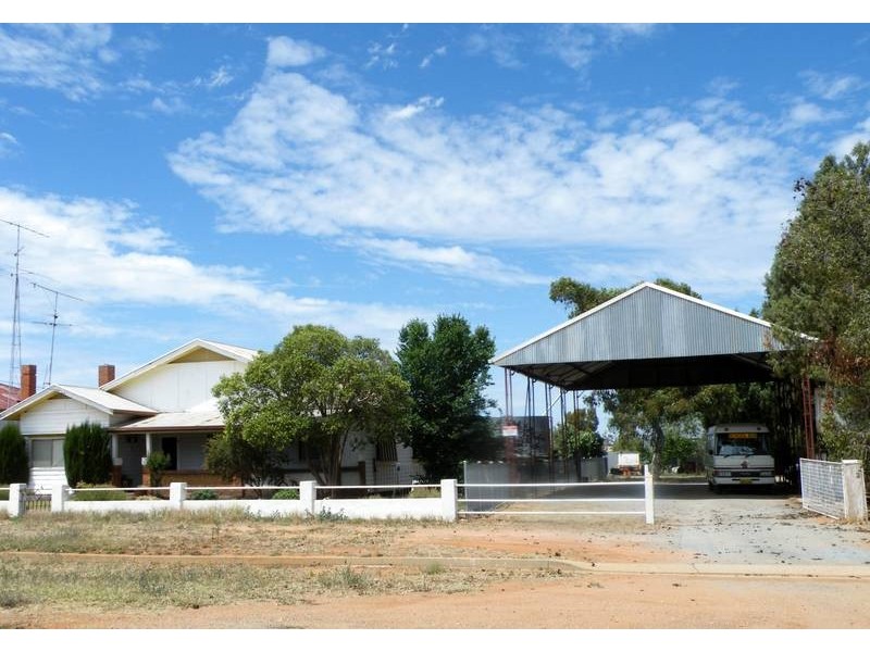 110 Cypress Road Pine Hill, Narrandera NSW 2700