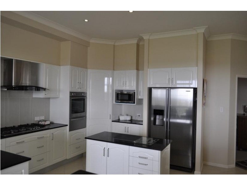 37 Unara Parkway, Cumbalum NSW 2478