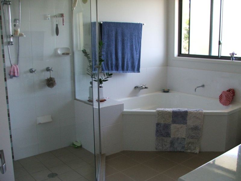 5 Lindsay Avenue, Cumbalum NSW 2478