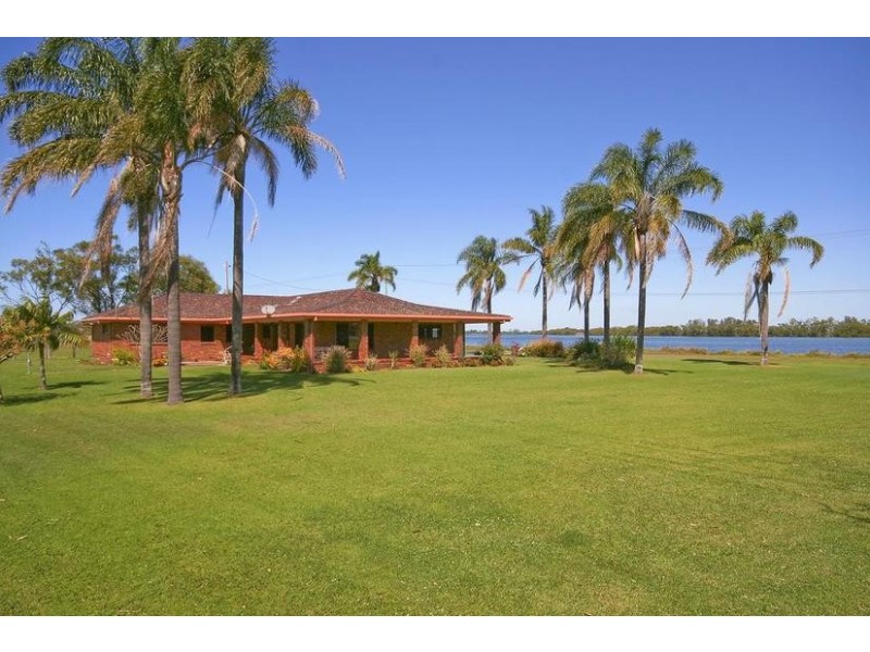 1102 River Drive, Keith Hall NSW 2478