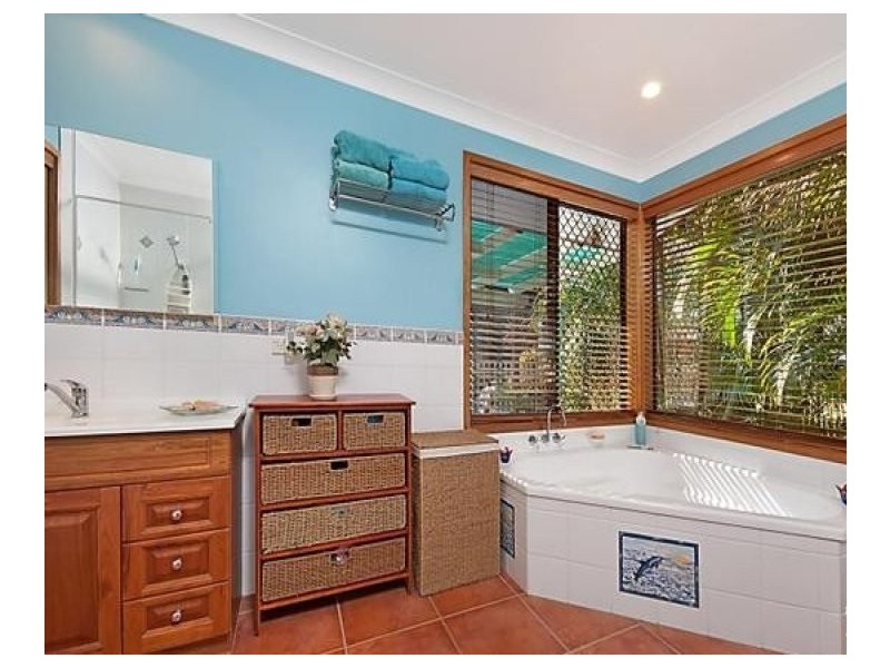 384 River Drive, Empire Vale NSW 2478