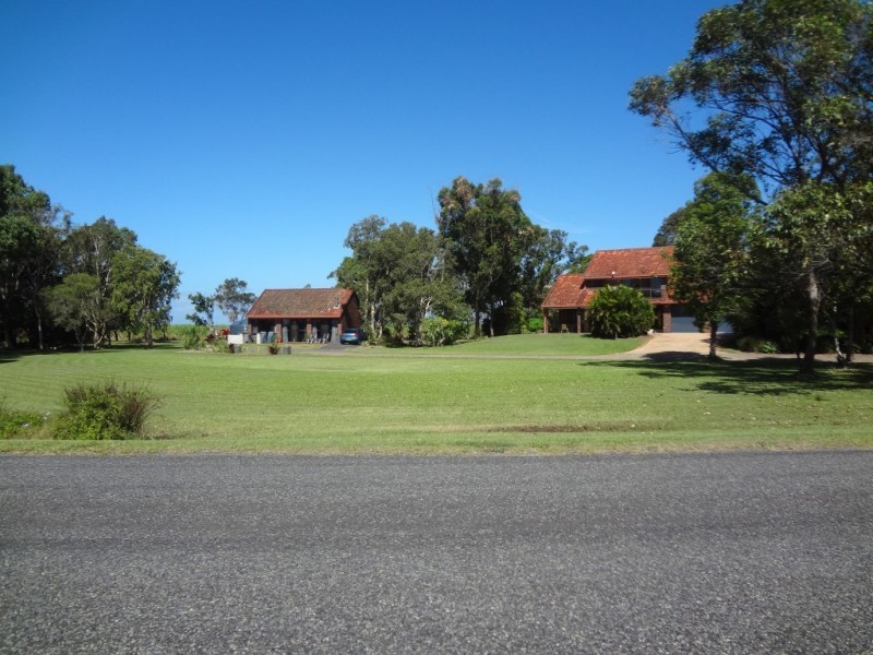 858 River Drive, Empire Vale NSW 2478