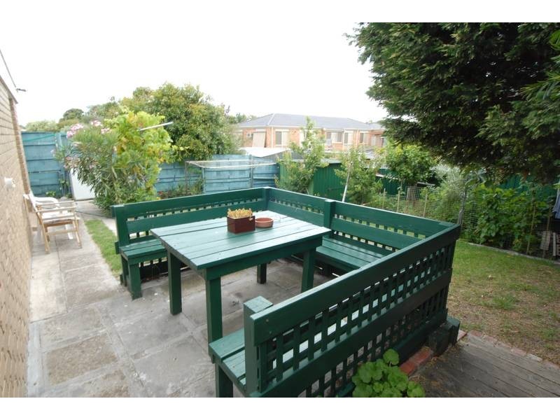 137 Eighth Avenue, Rosebud VIC 3939