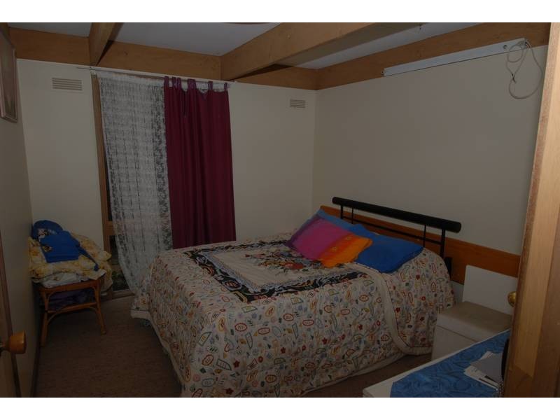 137 Eighth Avenue, Rosebud VIC 3939