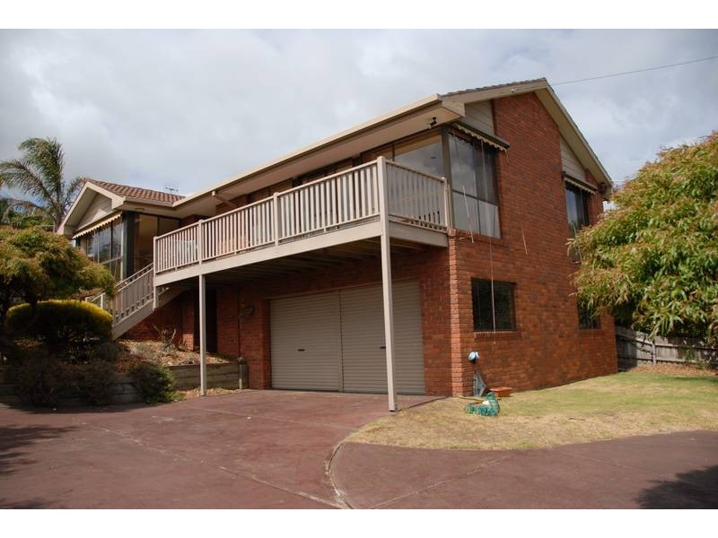 1 Crest Drive, Rosebud VIC 3939
