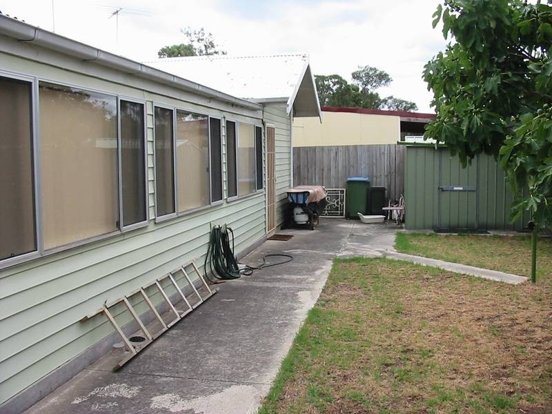 9 Florence Avenue, Rosebud West VIC 3940