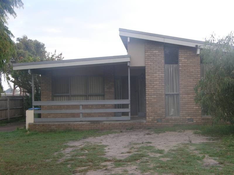138 Eastbourne Road, Rosebud VIC 3939