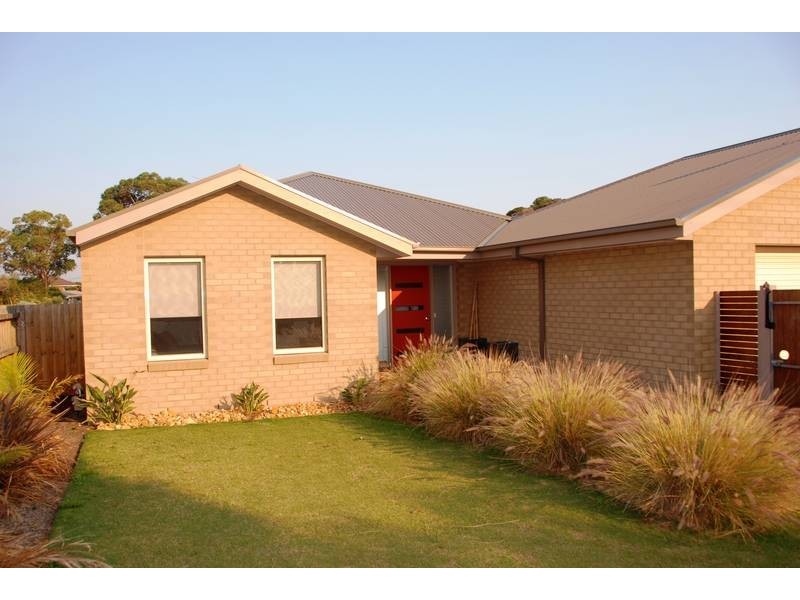 38 Mirriam Avenue, Rosebud West VIC 3940