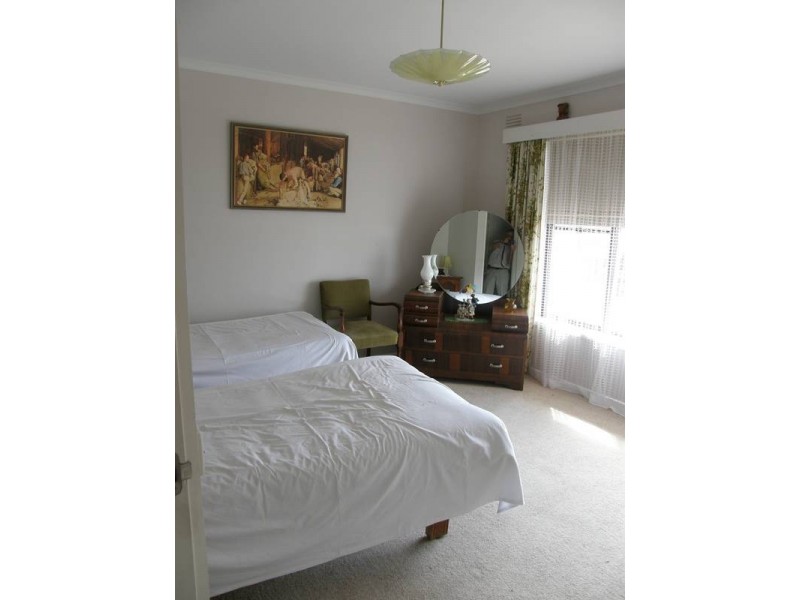 8 Harridge Street, Rosebud VIC 3939