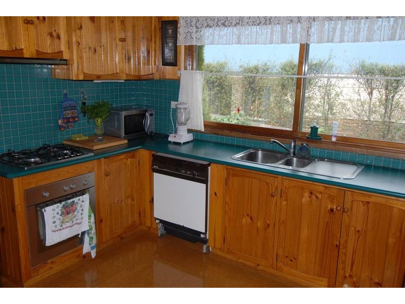 44 Wakool Avenue, Rosebud VIC 3939