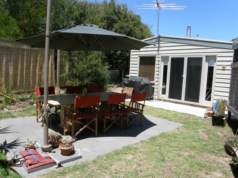 33 Constantine Avenue, Rye VIC 3941