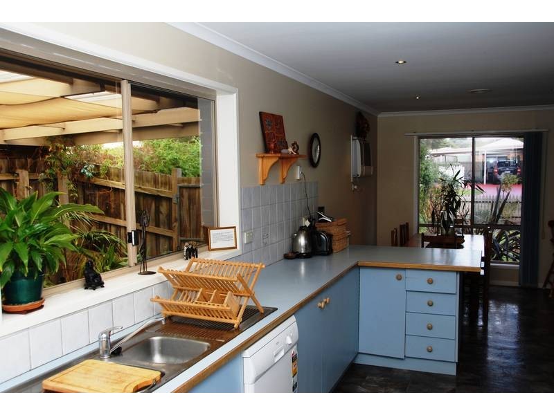 64 Sunningdale Road, Rosebud VIC 3939