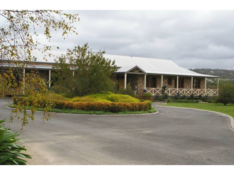 129 Oakbank Road, Mornington VIC 3931