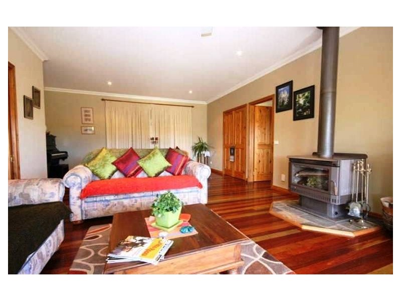 129 Oakbank Road, Mornington VIC 3931