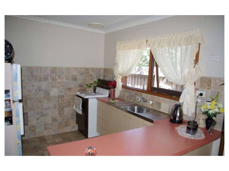105 Third Avenue, Rosebud VIC 3939