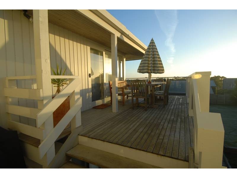 30-32 Goolgowie Street, Rosebud VIC 3939
