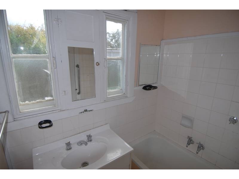 21 Thomas Street, Rosebud VIC 3939