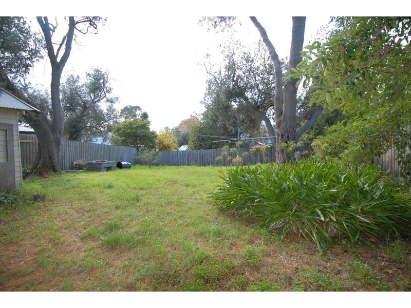 21 Thomas Street, Rosebud VIC 3939