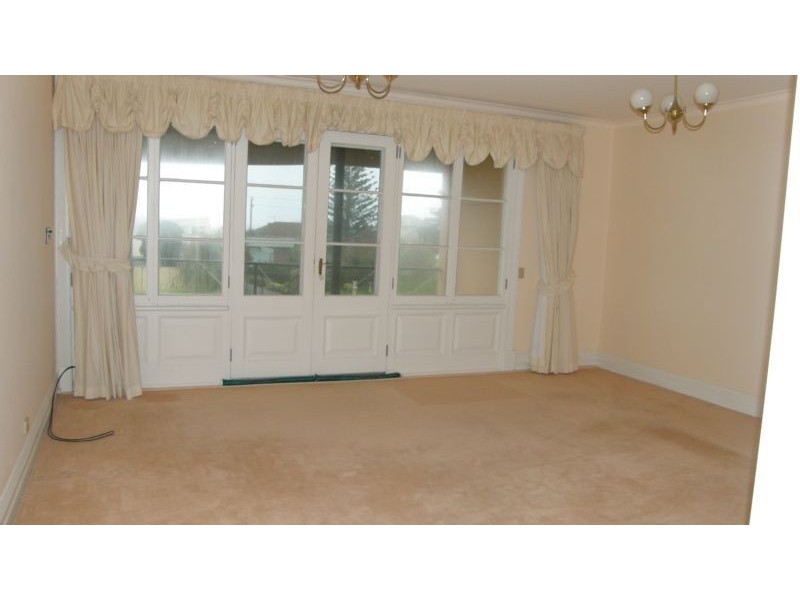 53 Dromana Parade, Safety Beach VIC 3936