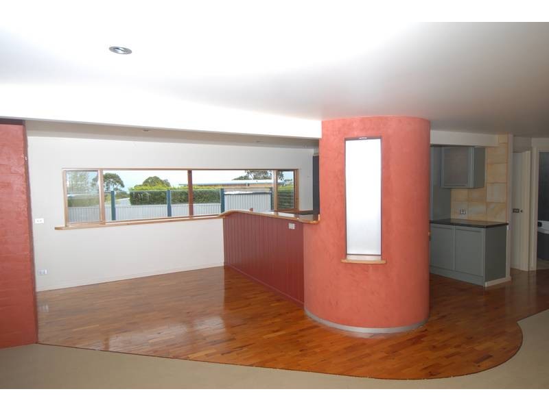 6 Cairn Road, Mccrae VIC 3938
